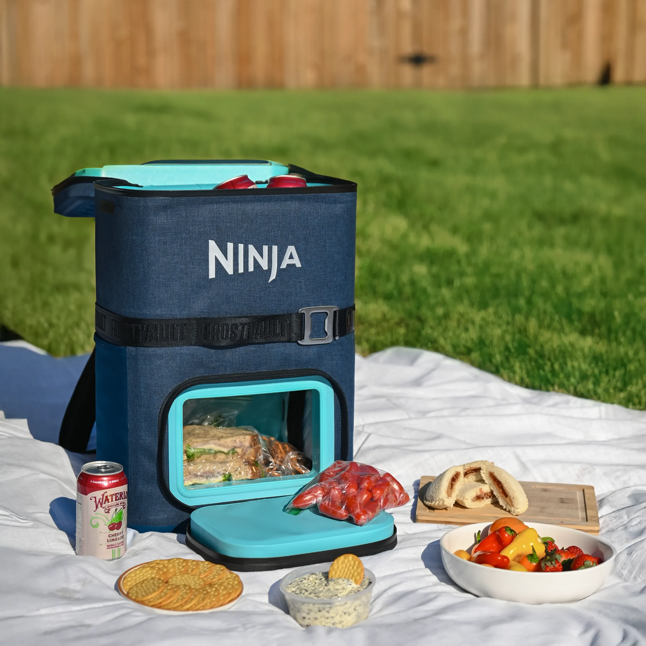 DAT-FF136EUUKNV_SoftCooler_Picnic_1x1